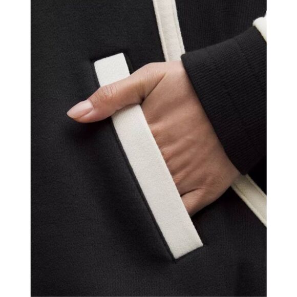 Lululemon Oversized Collegiate Scuba Jacket XL XXL Varsity Graphic Design Black - Picture 5 of 5